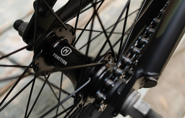 Kink Bikes Launch 2025 LTD Eucalyptus Black